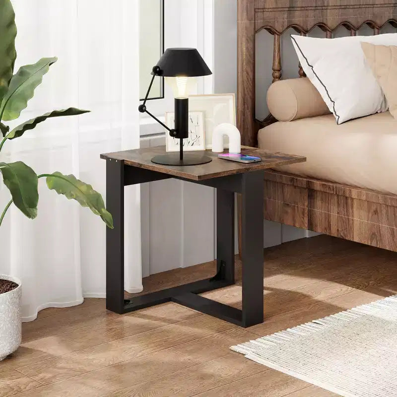 Tables d'appoint industrielles avec cadre en métal pour petits espaces