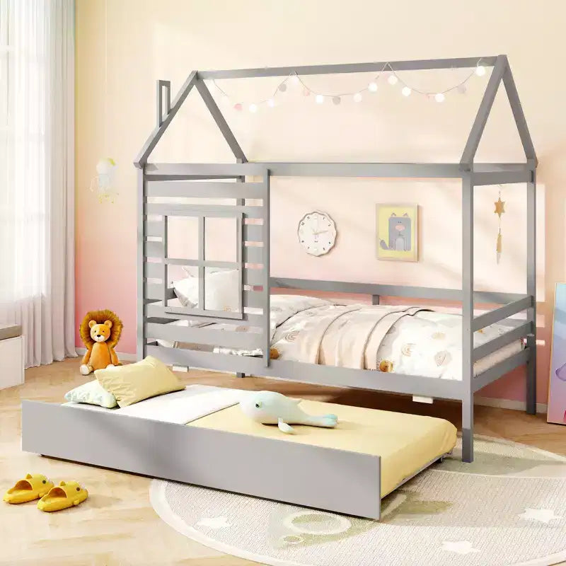Lit cabane simple avec lit gigogne, en bois, avec toit, cheminée et fenêtre