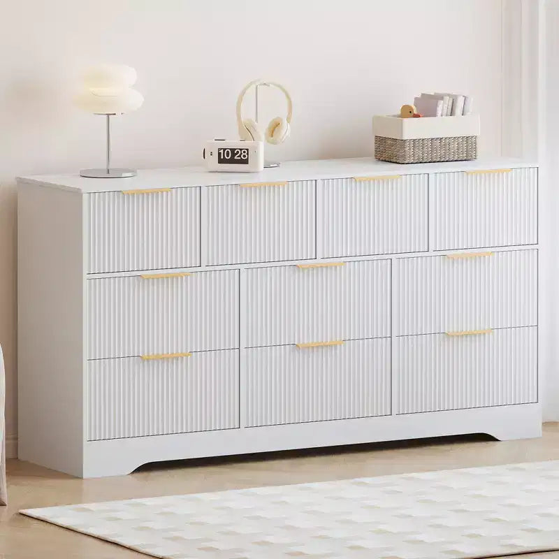 Commode 10 tiroirs cannelée 59", meuble TV moderne en bois