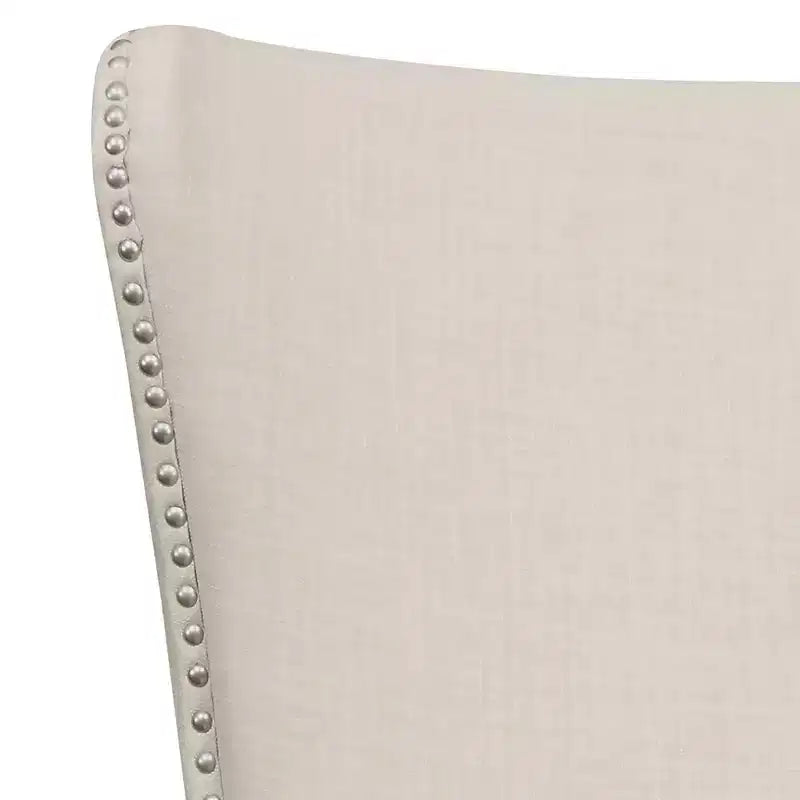 Chaise rembourrée à dossier haut