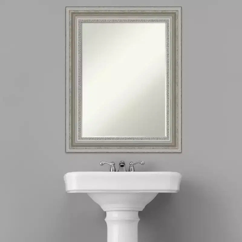 Petit miroir mural biseauté pour salle de bain