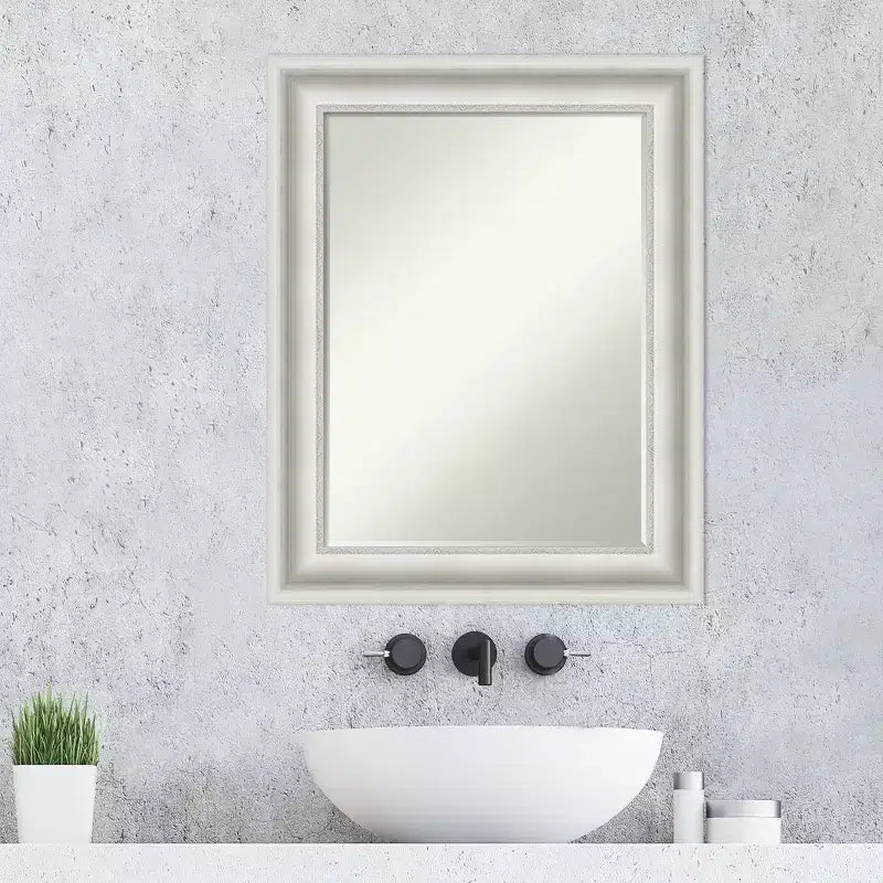 Petit miroir mural biseauté pour salle de bain