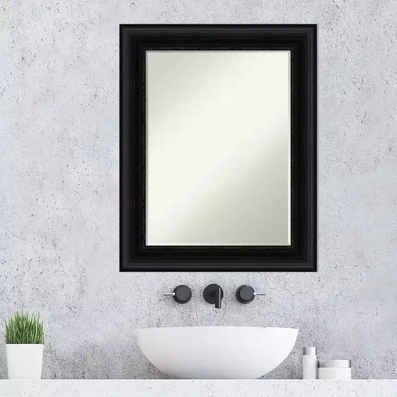 Petit miroir mural biseauté pour salle de bain