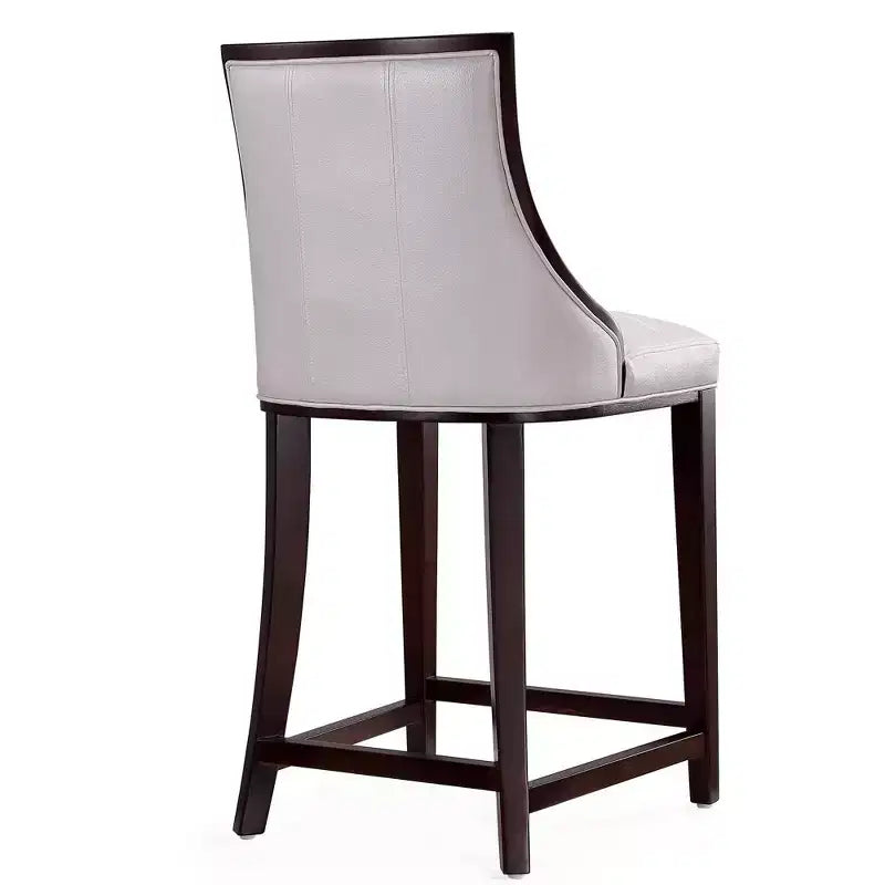 Tabourets de bar à hauteur de comptoir en similicuir et hêtre tapissé